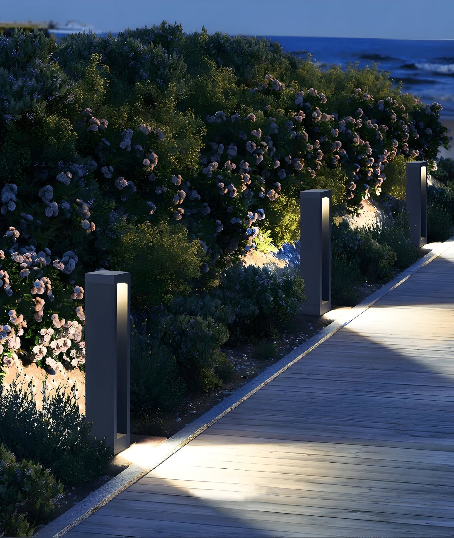Jackson – Waterproof LED Outdoor Garden Light