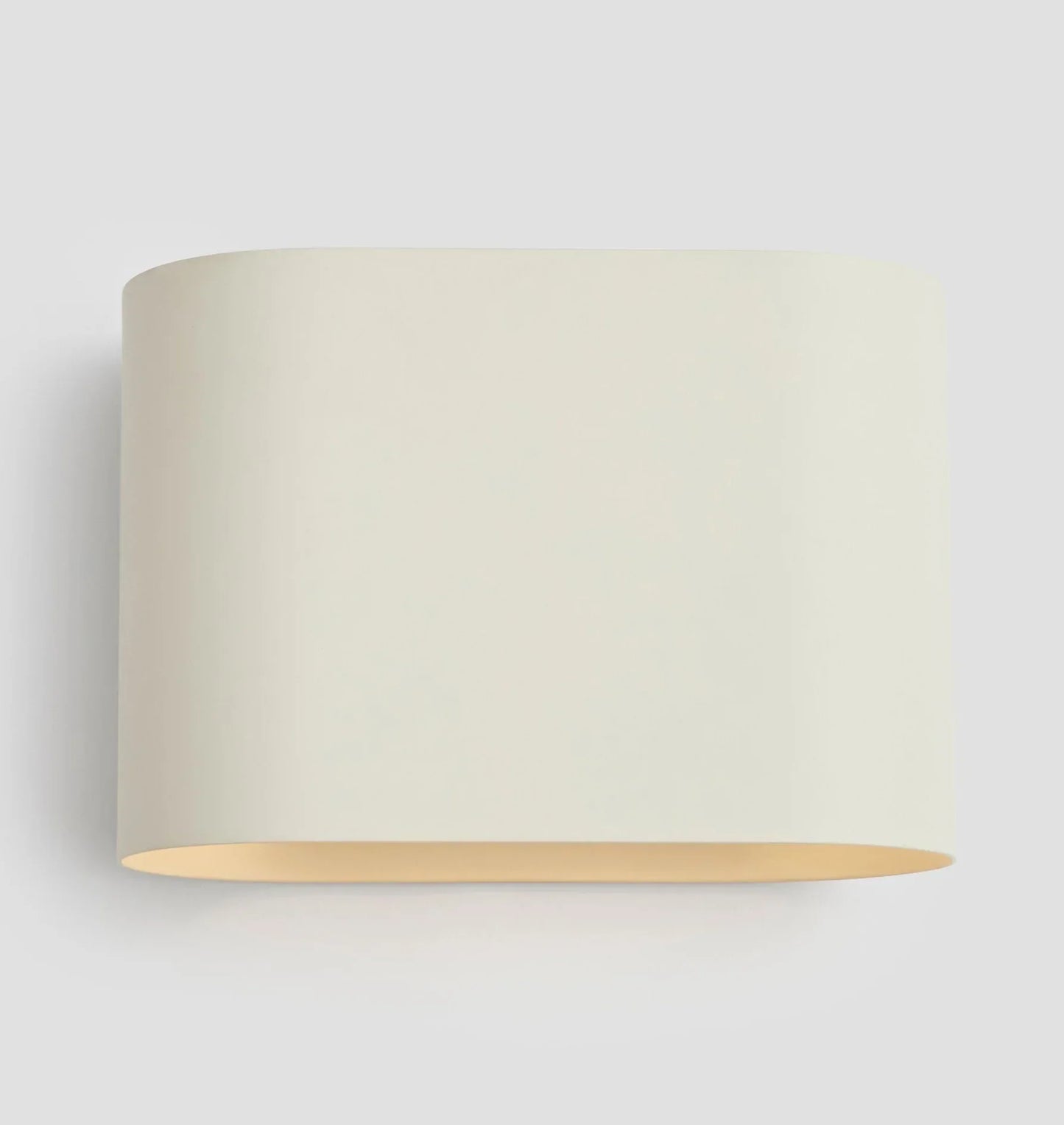 Kivra – Curved Wall Lamp in Nordic Design