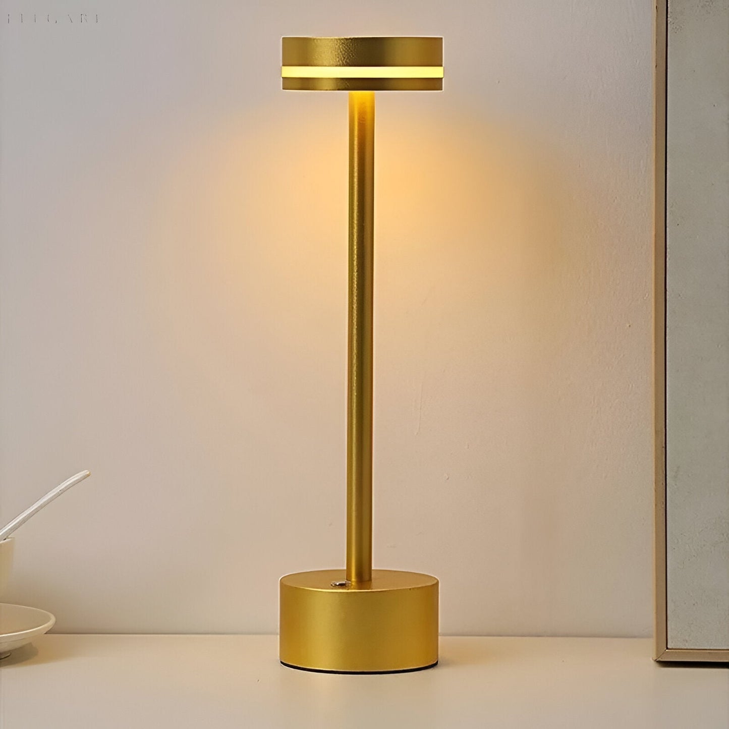 Lurios – Wireless Nordic Table Lamp in Luxurious Design