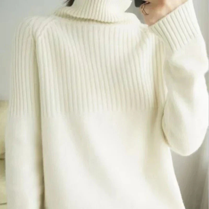 Aveline Women's Roll-Neck Jumper – Soft Ribbed Knit with Relaxed Hip-Length Fit