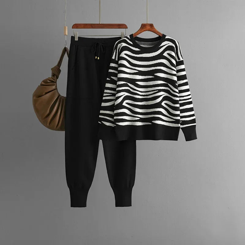Crisanta Women's Cashmere Lounge Set – Zebra Knit Jumper & Trousers Co-Ord