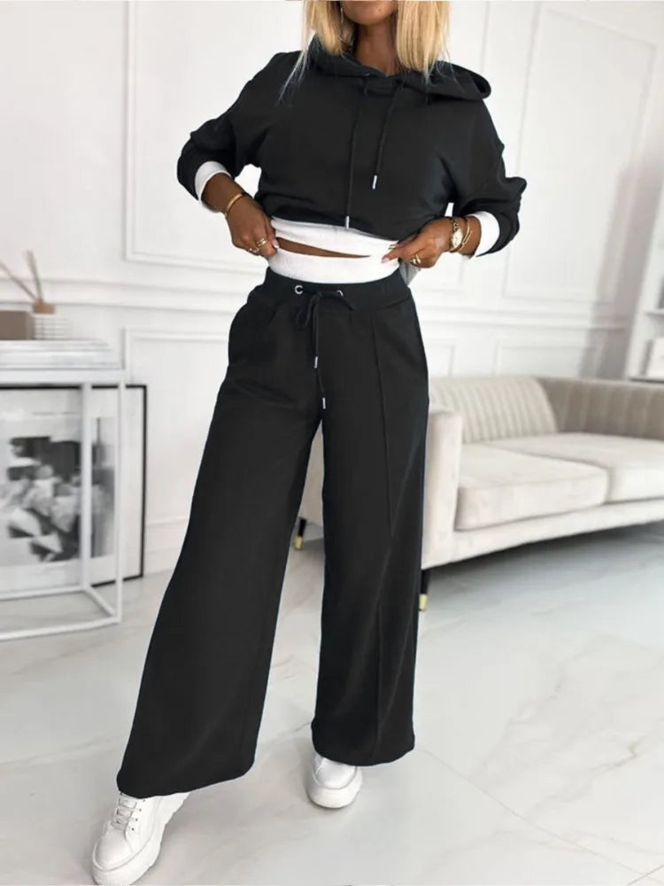 Blythe Women's Lounge Set – Soft Short Sleeve Top & Relaxed Fit Trousers