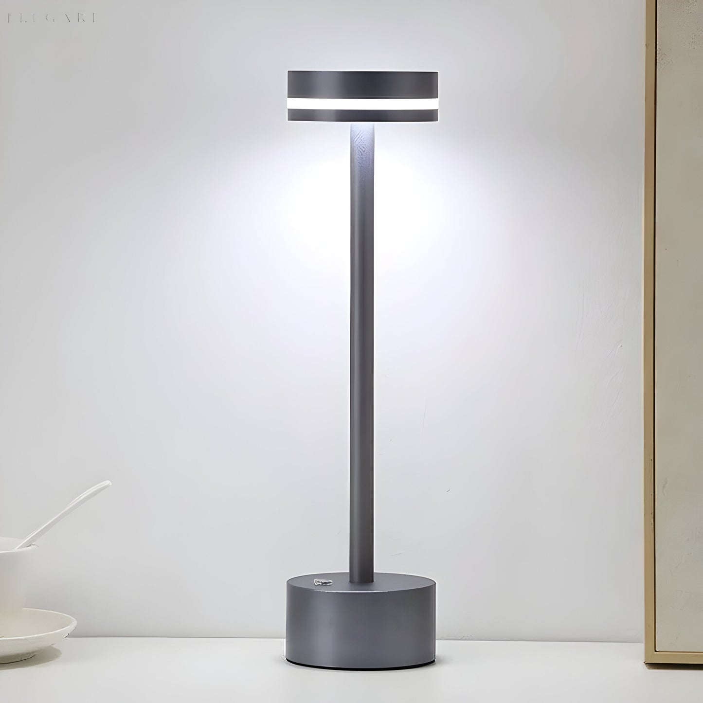 Lurios – Wireless Nordic Table Lamp in Luxurious Design
