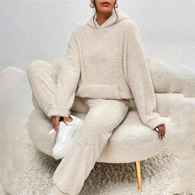 Madison Women's Fleece Lounge Set – Hooded Top & Relaxed Winter Pyjama Set